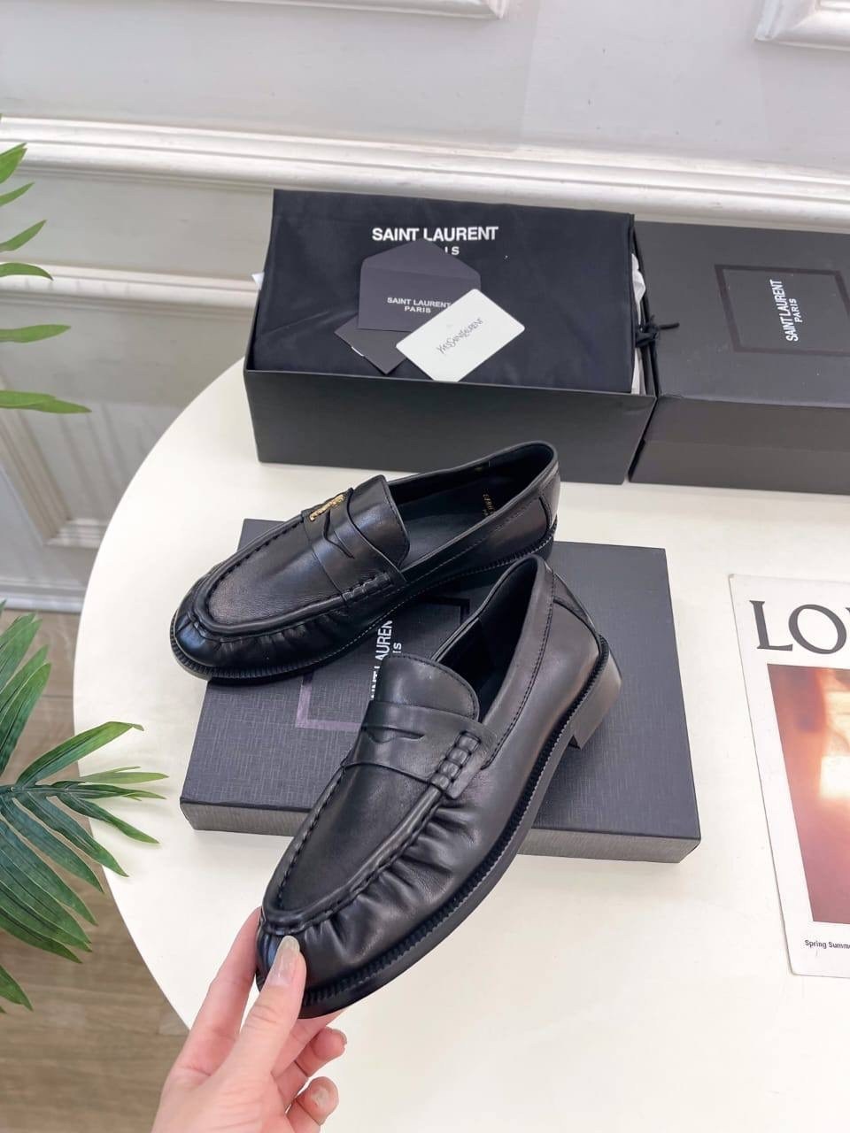 лоферы saint laurent черный,лоферы yves saint laurent,женские лоферы,кожаные лоферы,