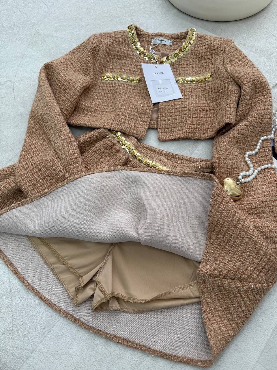 костюм chanel,костюм из твида,твидовый костюм,женский твидовый костюм из двух предметов,костюм из букле в стиле шанель