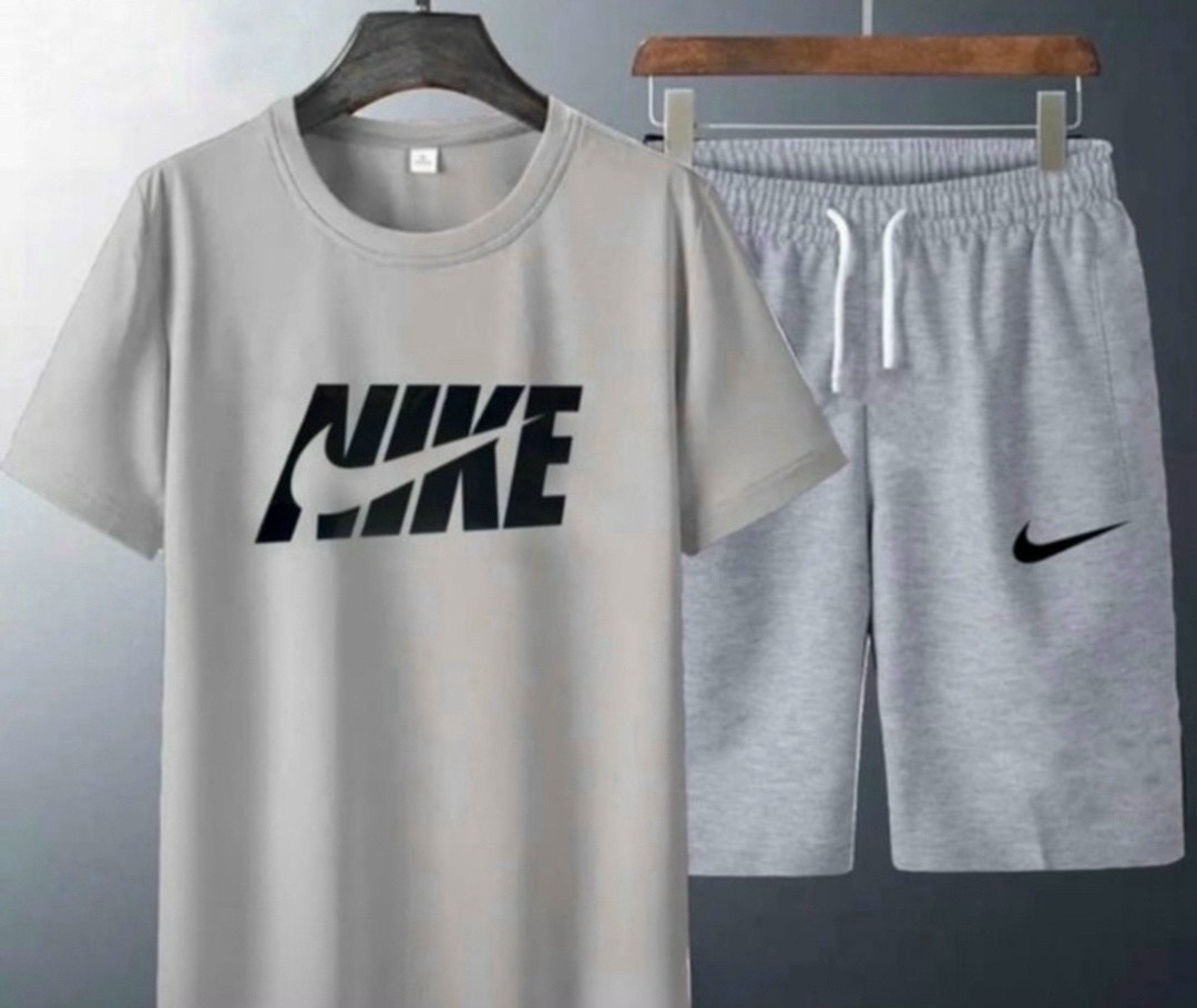 комплект футболки,комплект футболок nike,спортивные мужские костюмы,спортивные костюм,спортивный костюм шорты футболка