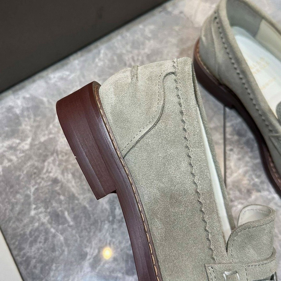 замшевые лоферы brunello cucinelli,лоферы brunello cucinelli,лоферы мужские brunello cucinelli,материал лоферы от лоро пиано,лоферы мужские замшевые