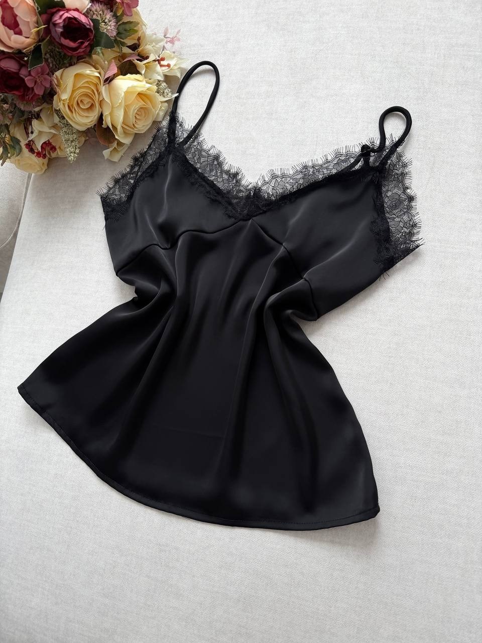 шелковый топ,шелковый топ с кружевом,майка шелковая с кружевом,топ с кружевом,майка кружевная