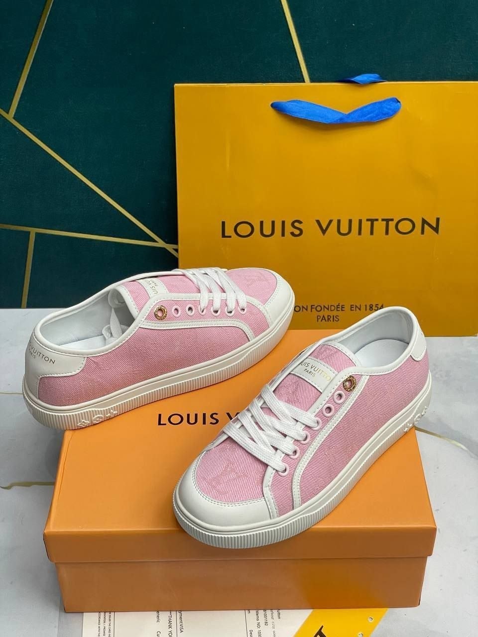 кеды louis vuitton,кроссовки женские louis vuitton,louis vuitton кроссовки,кеды louis vuitton stellar,кроссовки louis vuitton кеды