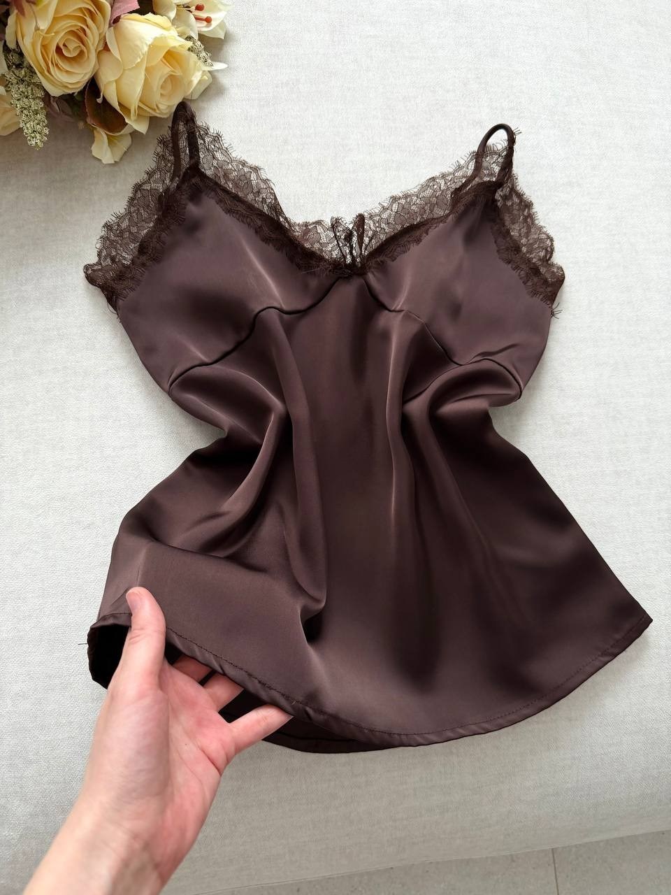 шелковый топ,топ в бельевом стиле,модные топы,топ с кружевом,бельевой топ