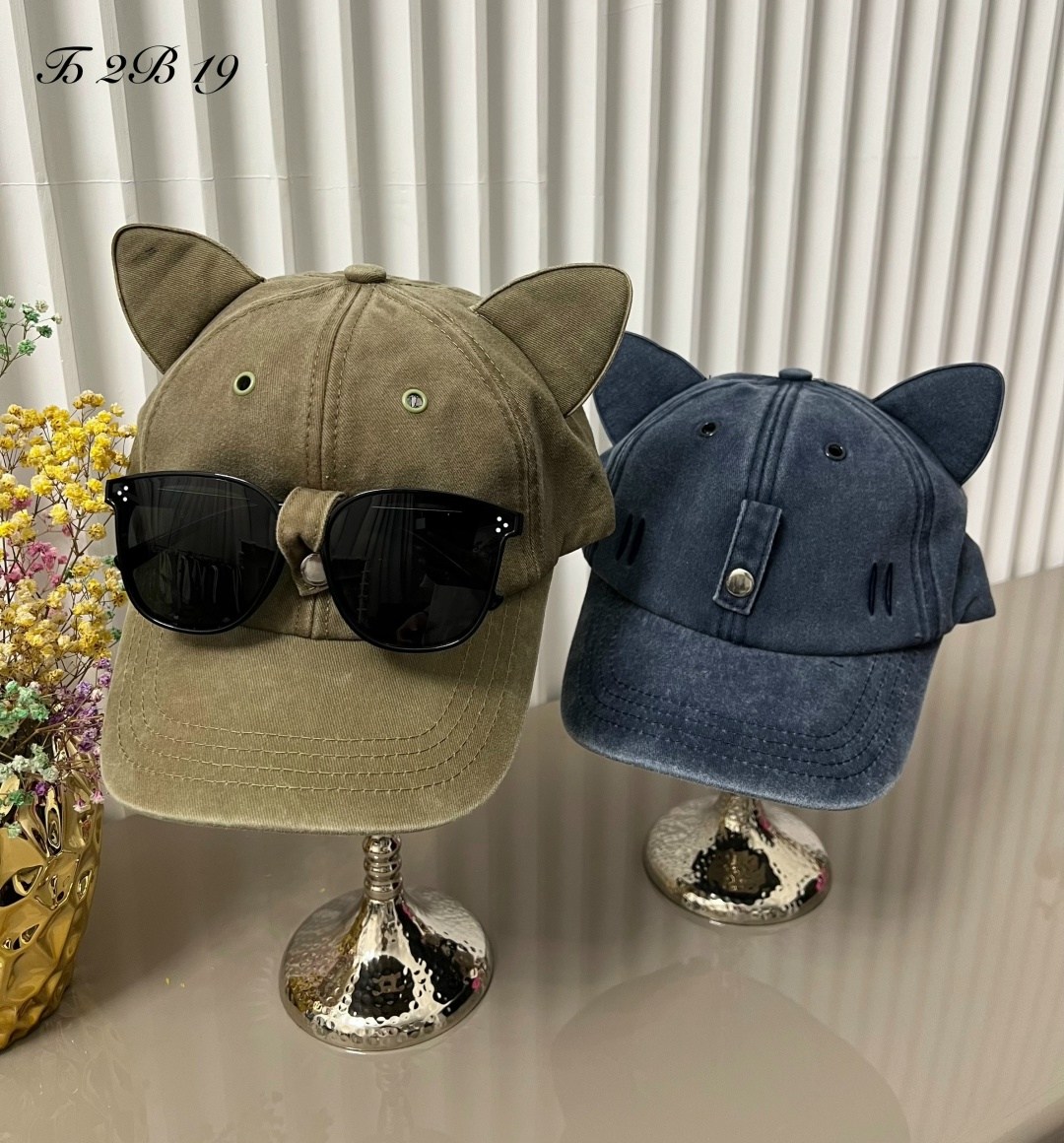 женский красный костюм miu miu,женский костюм,красный женский костюм,костюм женский спортивный,спортивный костюм