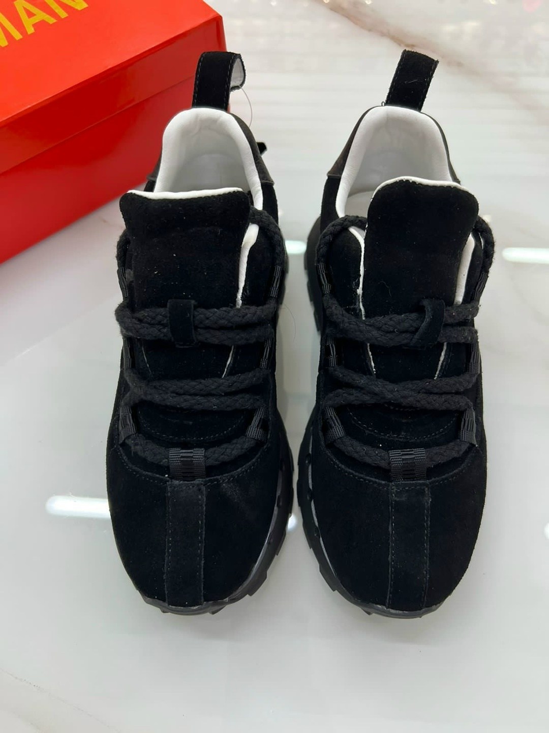 ,женские кроссовки,кроссовки комбинированные,черные кроссовки,женская