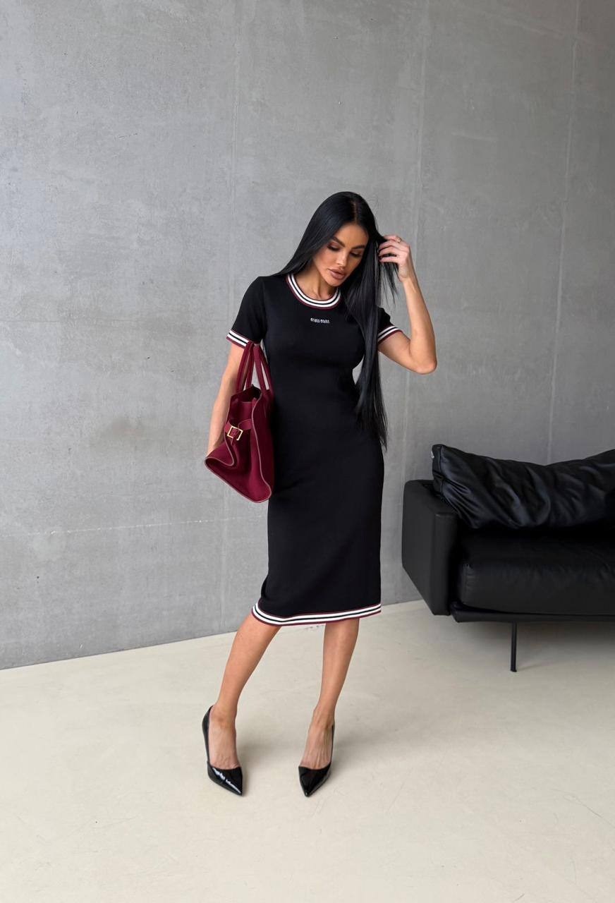 трикотажное платье,платье,платье женская,платье в спортивном стиле,спортивное платье