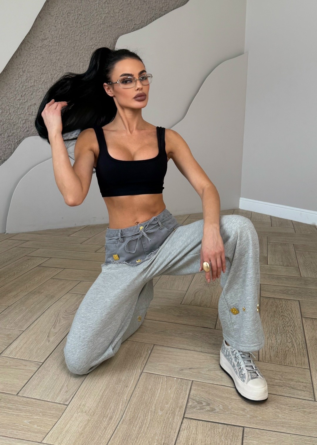 брюки серые,повседневные брюки,серые брюки женские,широкие брюки,модные брюки