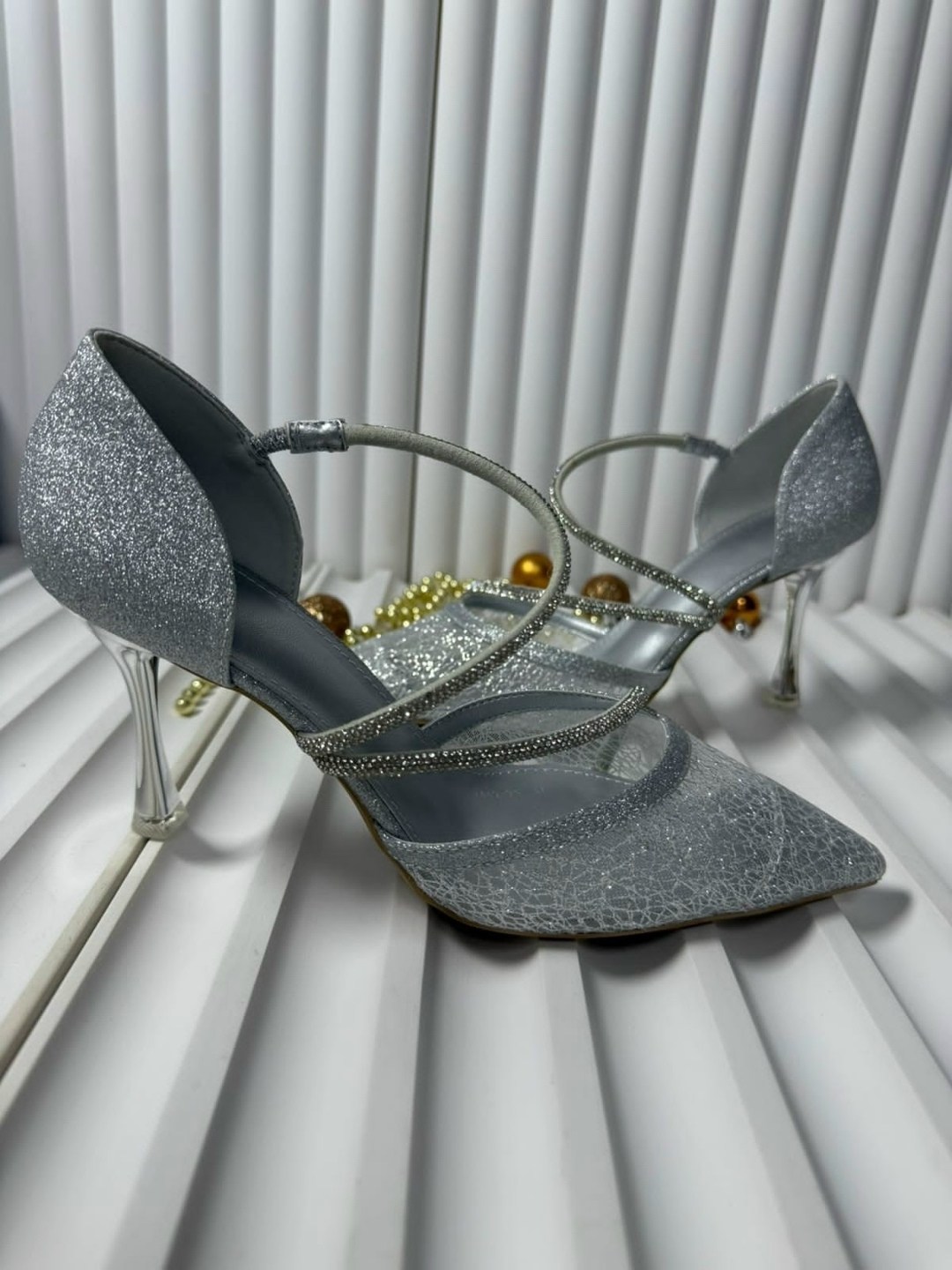 ,нарядные босоножки,женские свадебные туфли,серебристые туфли,каблуки шпильки