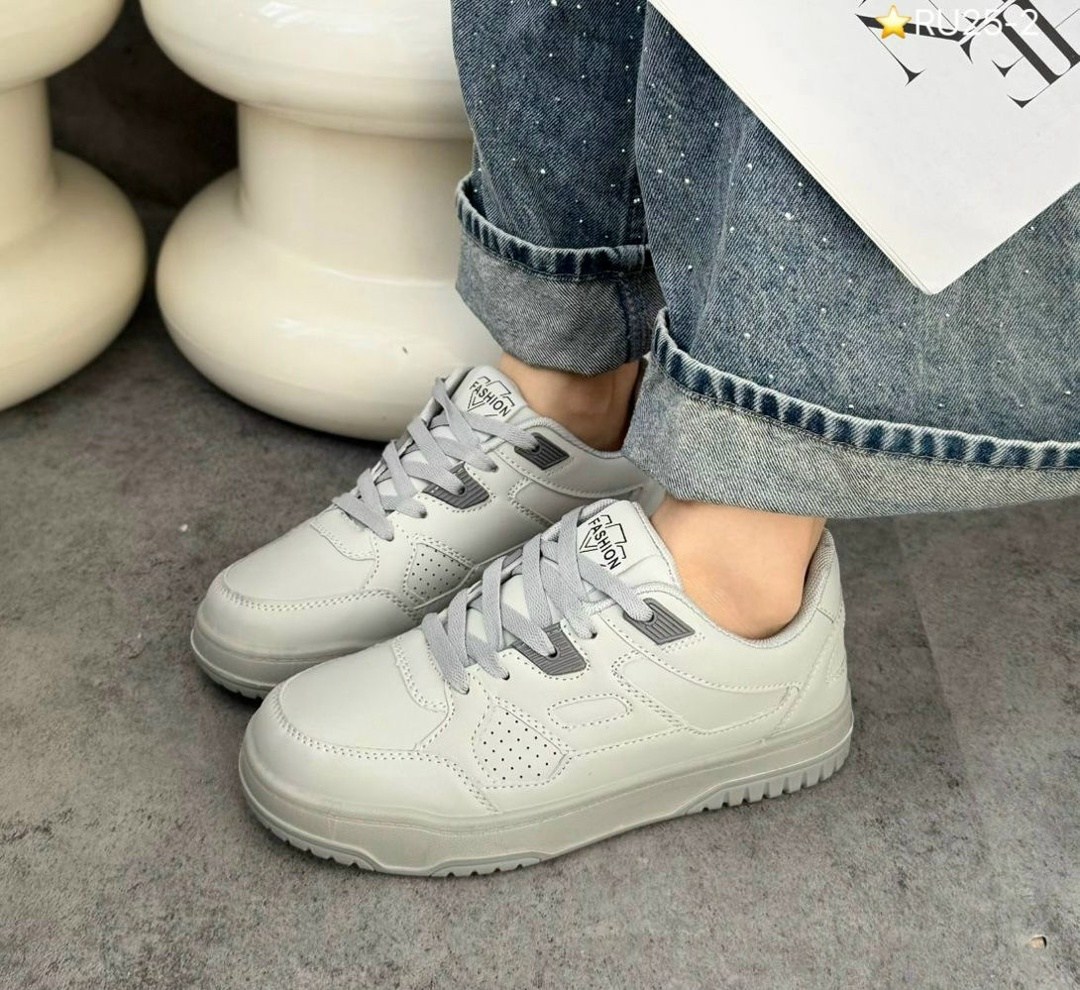 женские кроссовки,,белые кроссовки,кроссовки берконти женские,кроссовки модные