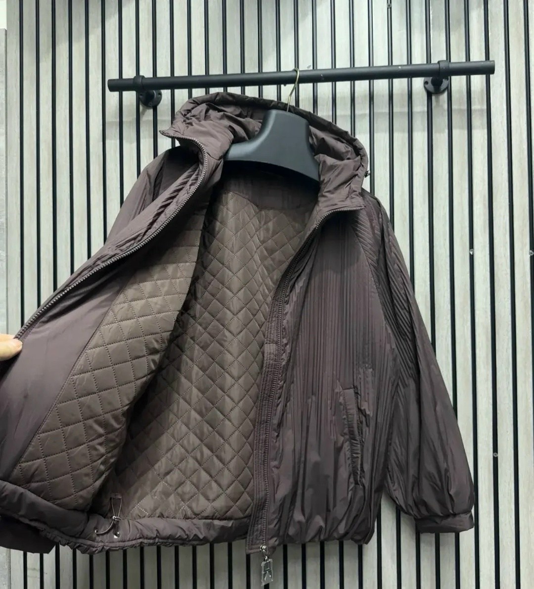 демисезонная куртка,стильная куртка,женская куртка,куртка,легкая куртка