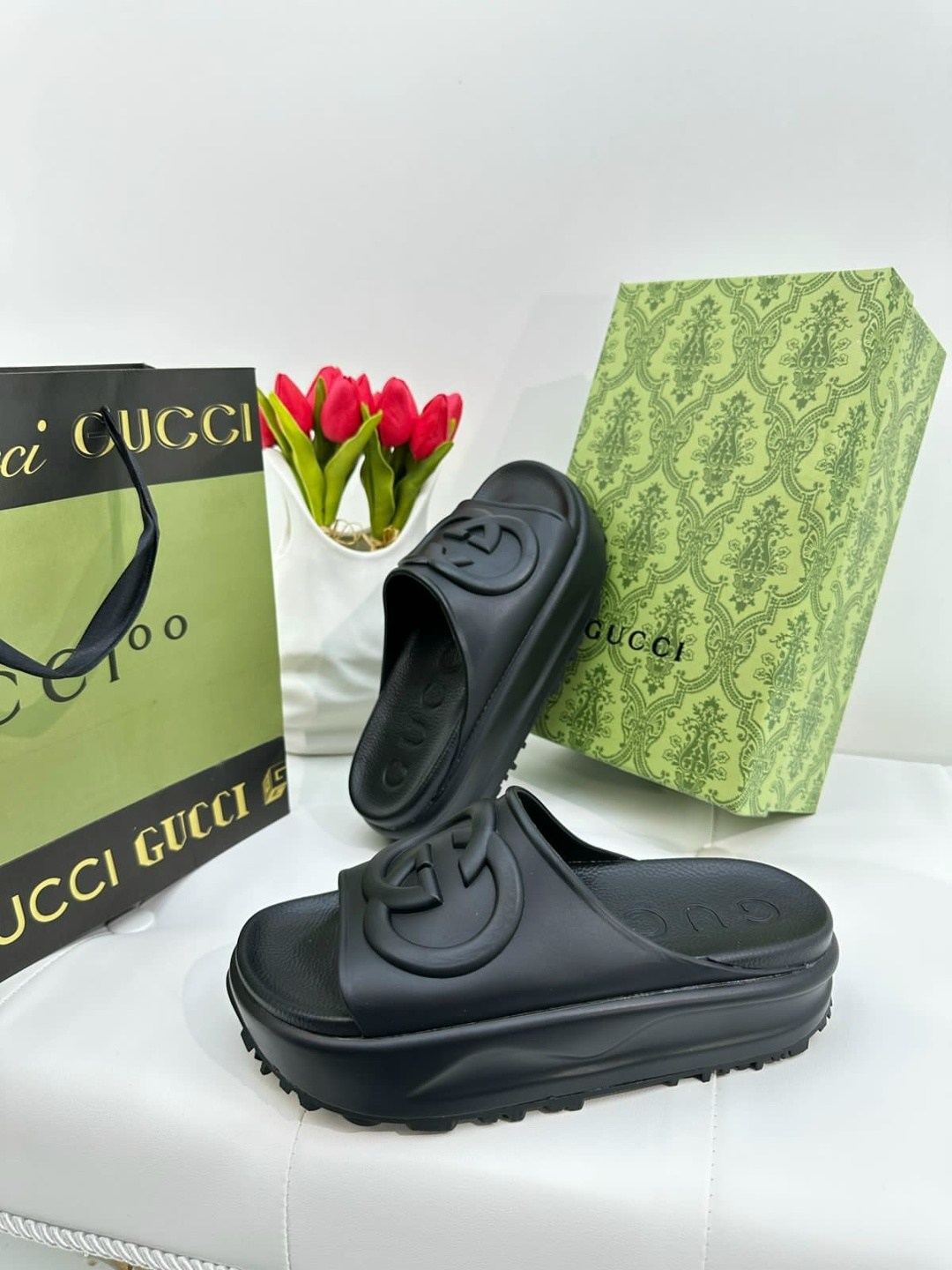шлепки гуччи женские,шлепки гуччи,женские шлепанцы,шлепки gucci женские белые,шлепанцы gucci женские
