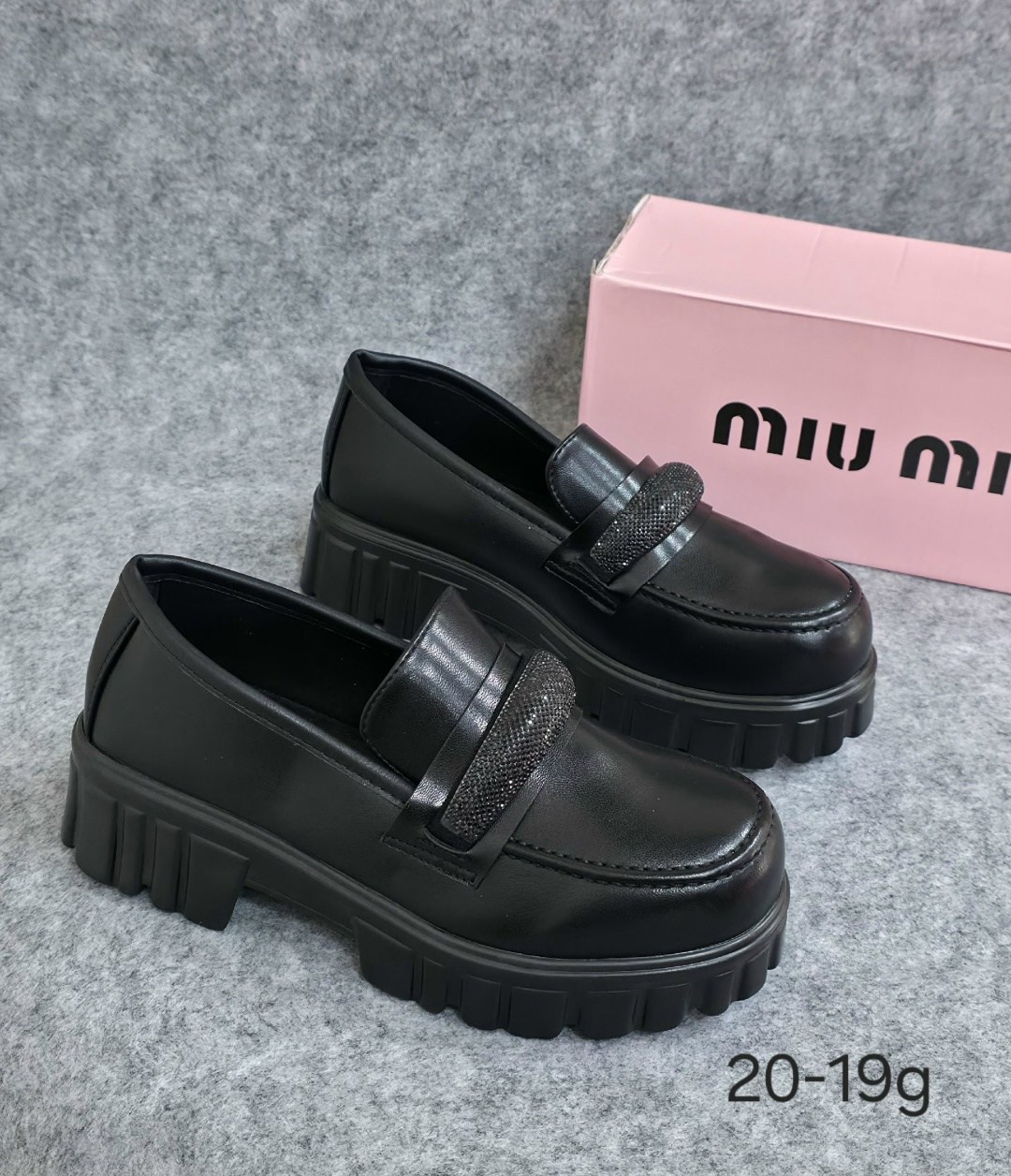 ,лоферы miu miu,лоферы женские, женская,лоферы модные