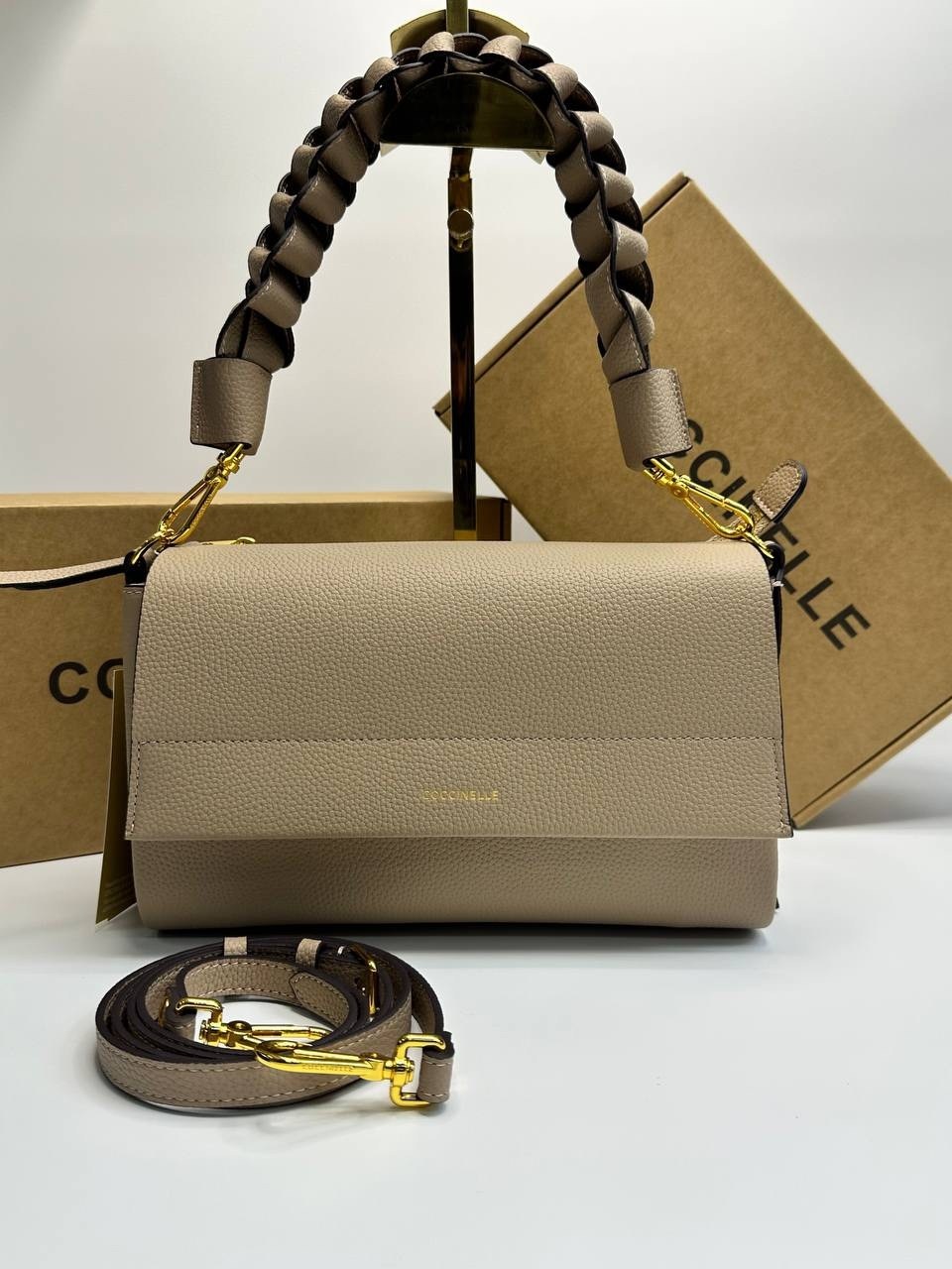 сумка coccinelle boheme grana double,coccinelle сумка,сумка сэтчел кожаная boheme grana double coccinelle,сумка женская coccinelle,coccinelle сумка boheme