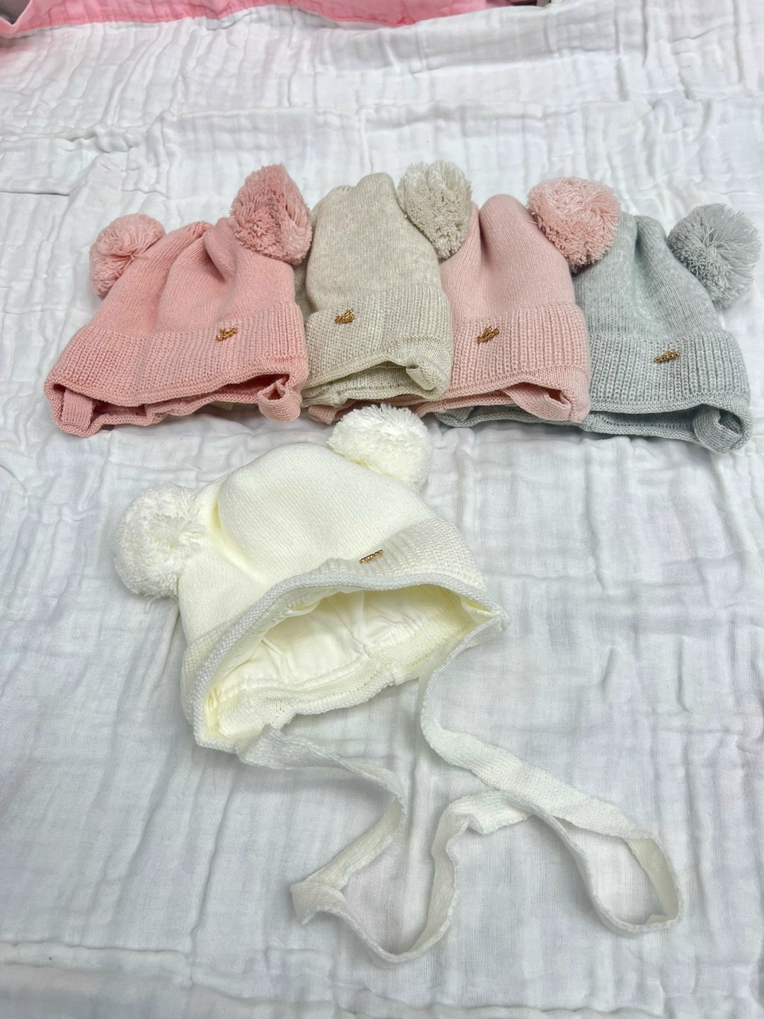 шапочка детская,шапка детская,шапка для новорожденного,шапки комплект,детский шапка