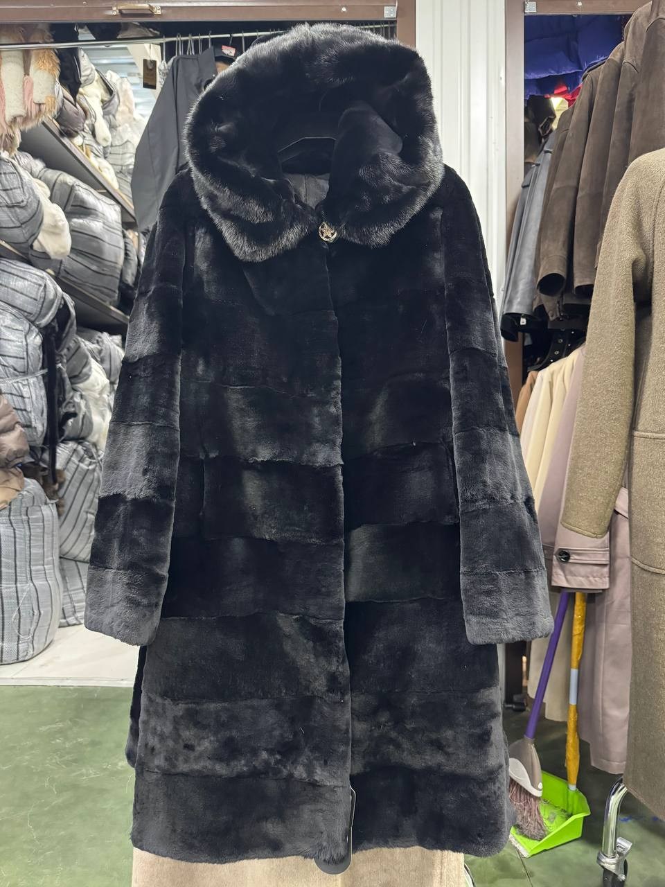 мутоновая шуба снежная королева,шуба из мутона,мутоновая шуба,шуба из мутона снежная королева,шуба натуральная из овчины мутон длинная bavnis