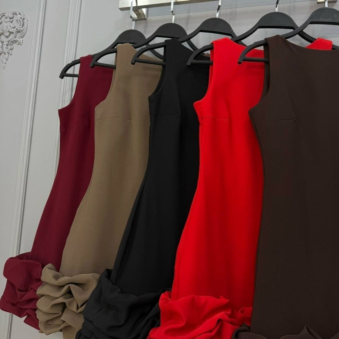 платье черное,платья нарядная,черное платье с оборками,элегантное черное платье с воланами,коктейльное платье