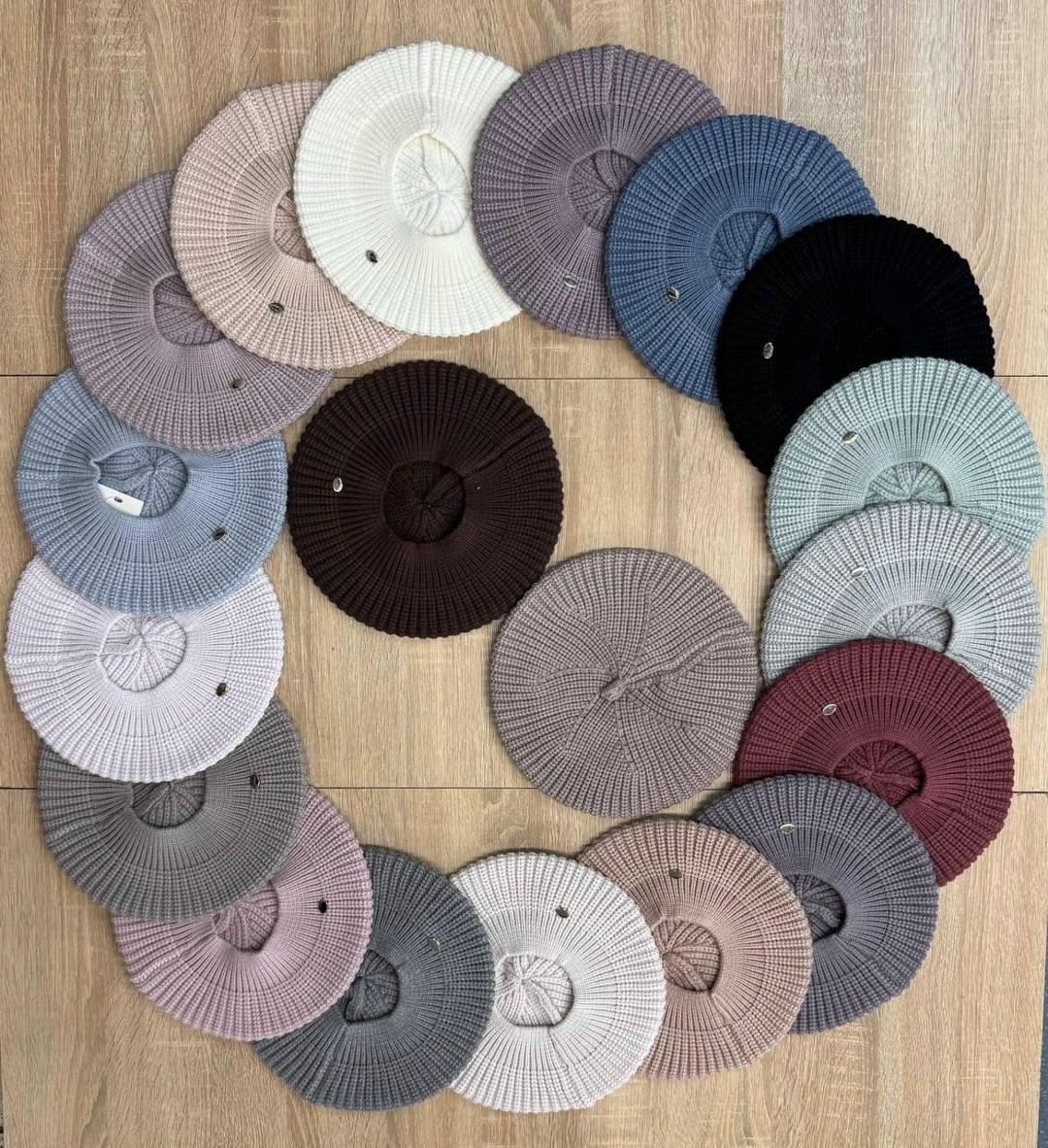 берет вязаный,берет модный,берет женский вязаный,вязаная шляпа,берет