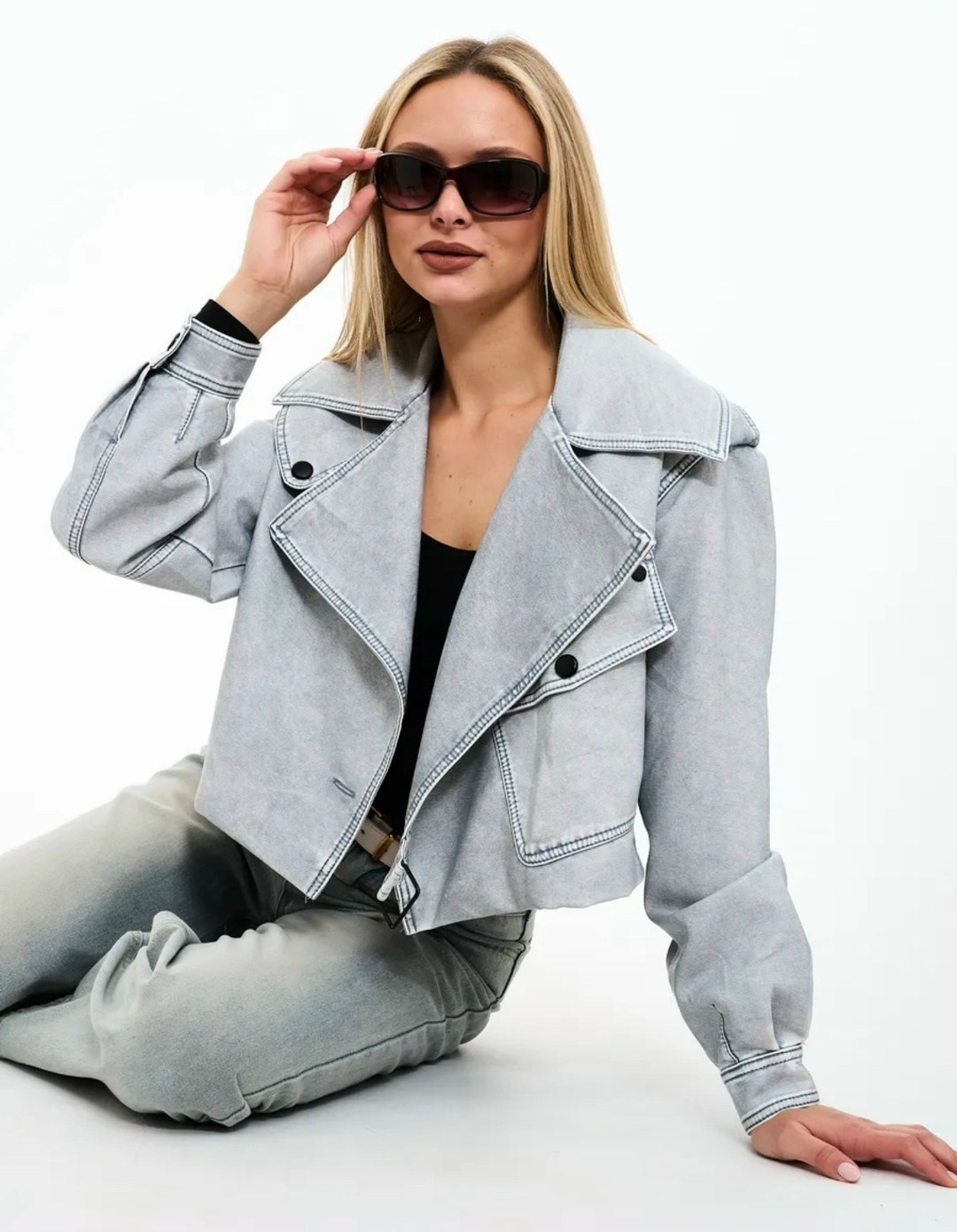 куртка косуха,стильная женская куртка косуха укороченная серая,стильная куртка косуха,куртка косуха женская,куртка косуха модная