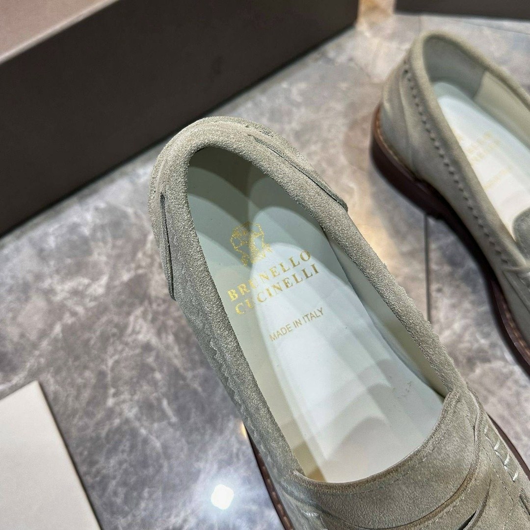 замшевые лоферы brunello cucinelli,лоферы brunello cucinelli,лоферы мужские brunello cucinelli,материал лоферы от лоро пиано,лоферы мужские замшевые