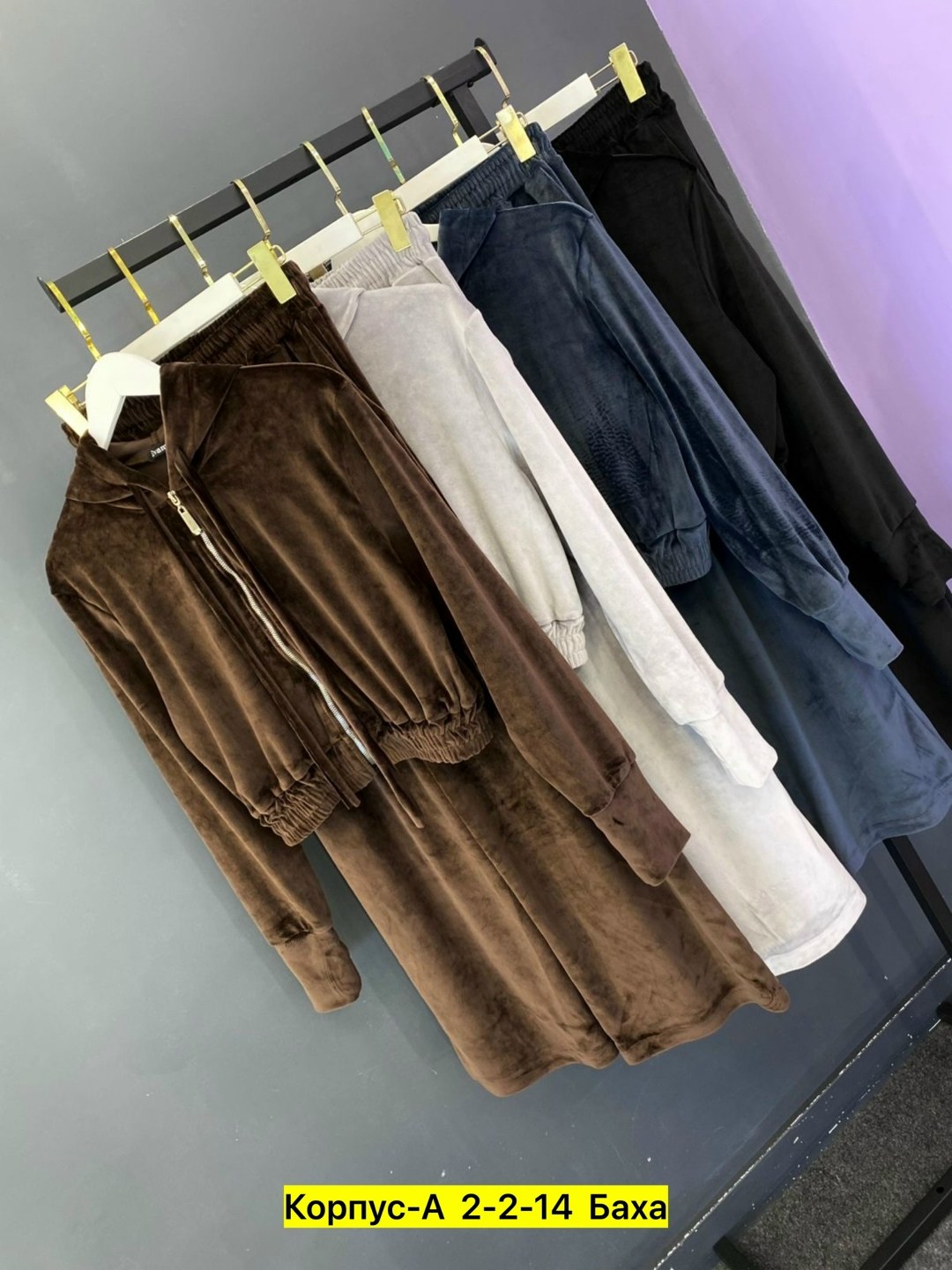 женский костюм с брюками,спорт костюм,костюм спортивные женские костюмы,женская спортивная одежда,спортивные костюмы женские черный