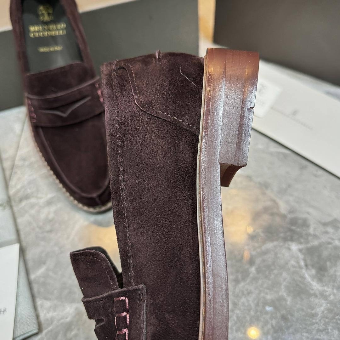 замшевые лоферы brunello cucinelli,лоферы brunello cucinelli коричневый,лоферы brunello cucinelli,мужские замшевые лоферы,loro piana лоферы мужские