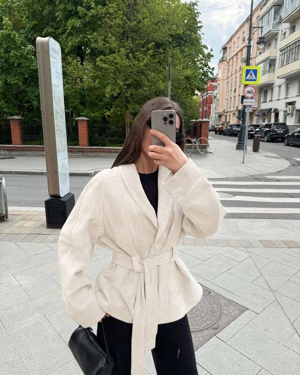 замшевая куртка с поясом,замшевая куртка,замшевая куртка женская,элегантная женская замшевая куртка с поясом,замшевый тренч