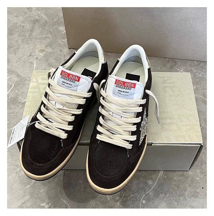,кроссовки golden goose,кеды golden goose,замшевые низкие кеды ballstar с аппликацией в виде звезд golden goose черный,кроссовки golden goose ball star