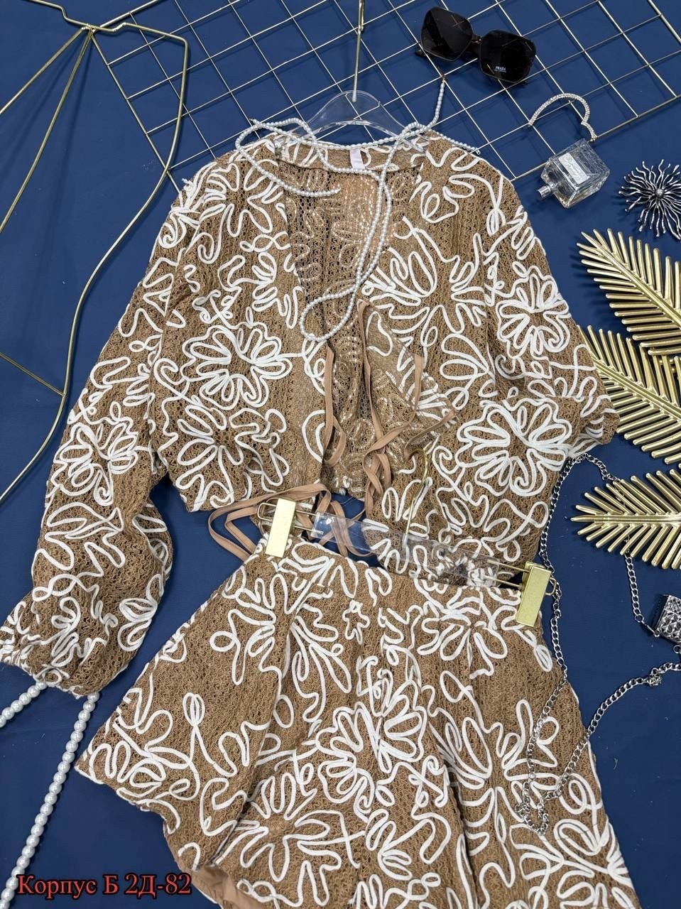 стильный костюм с рубашкой,летний костюм с шортами и рубашкой оверсайз salimis,костюм летний шорты с рубашкой rayxona,костюм с шортами,женский костюм шорты