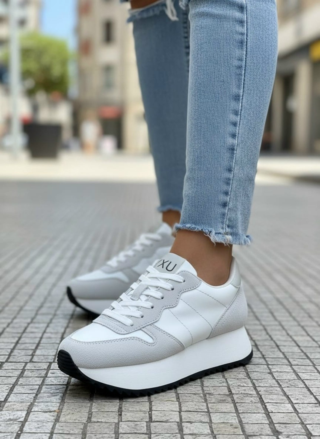 женские кроссовки,стильные кроссовки,кроссовки женские на большой подошве,белые кроссовки женские,белые кроссовки