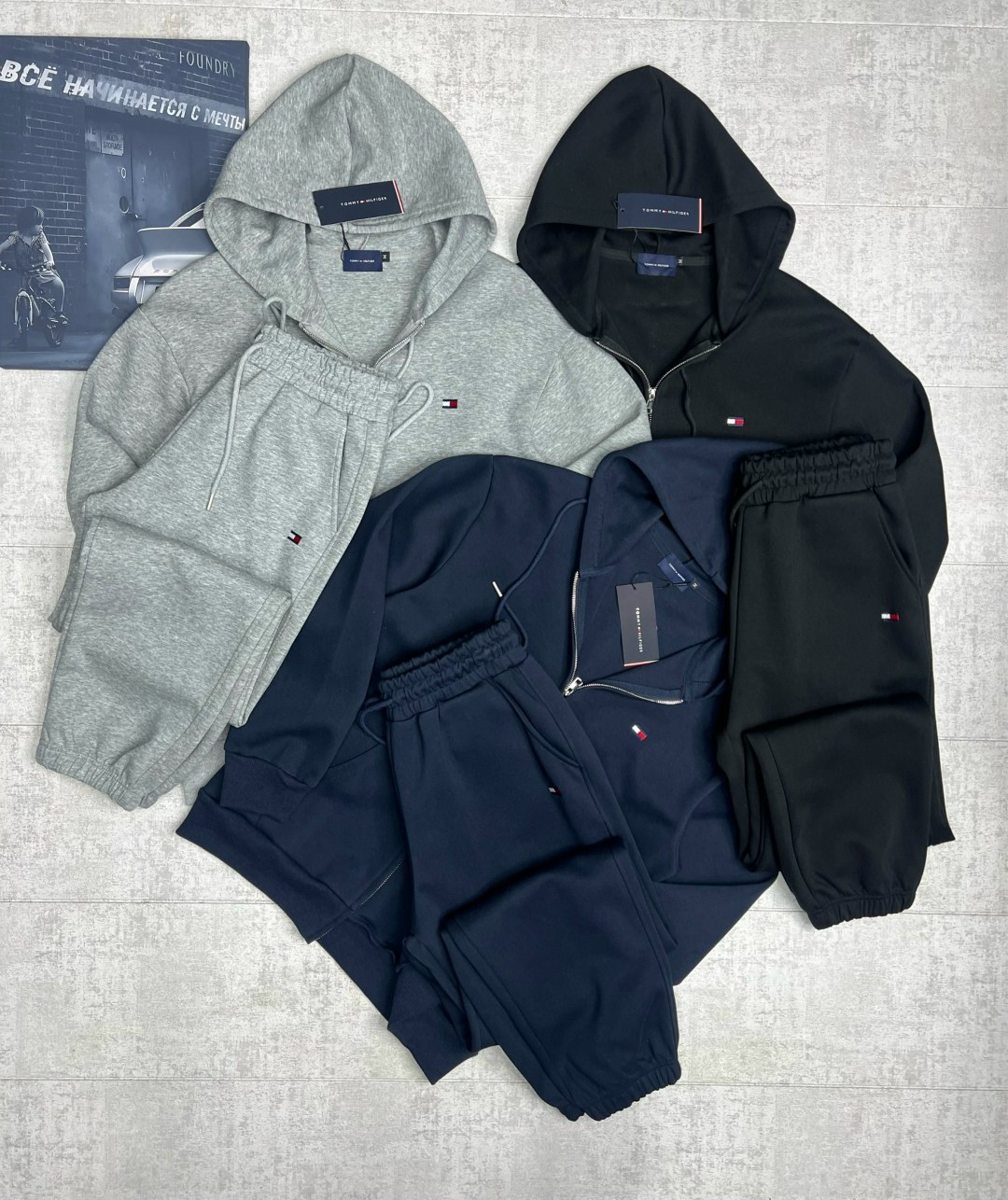 спортивный костюм tommy hilfiger,спортивный костюм томми хилфигер,мужской спортивный костюм на флисе tommy hilfiger,костюм tommy hilfiger,спортивный костюм kiton