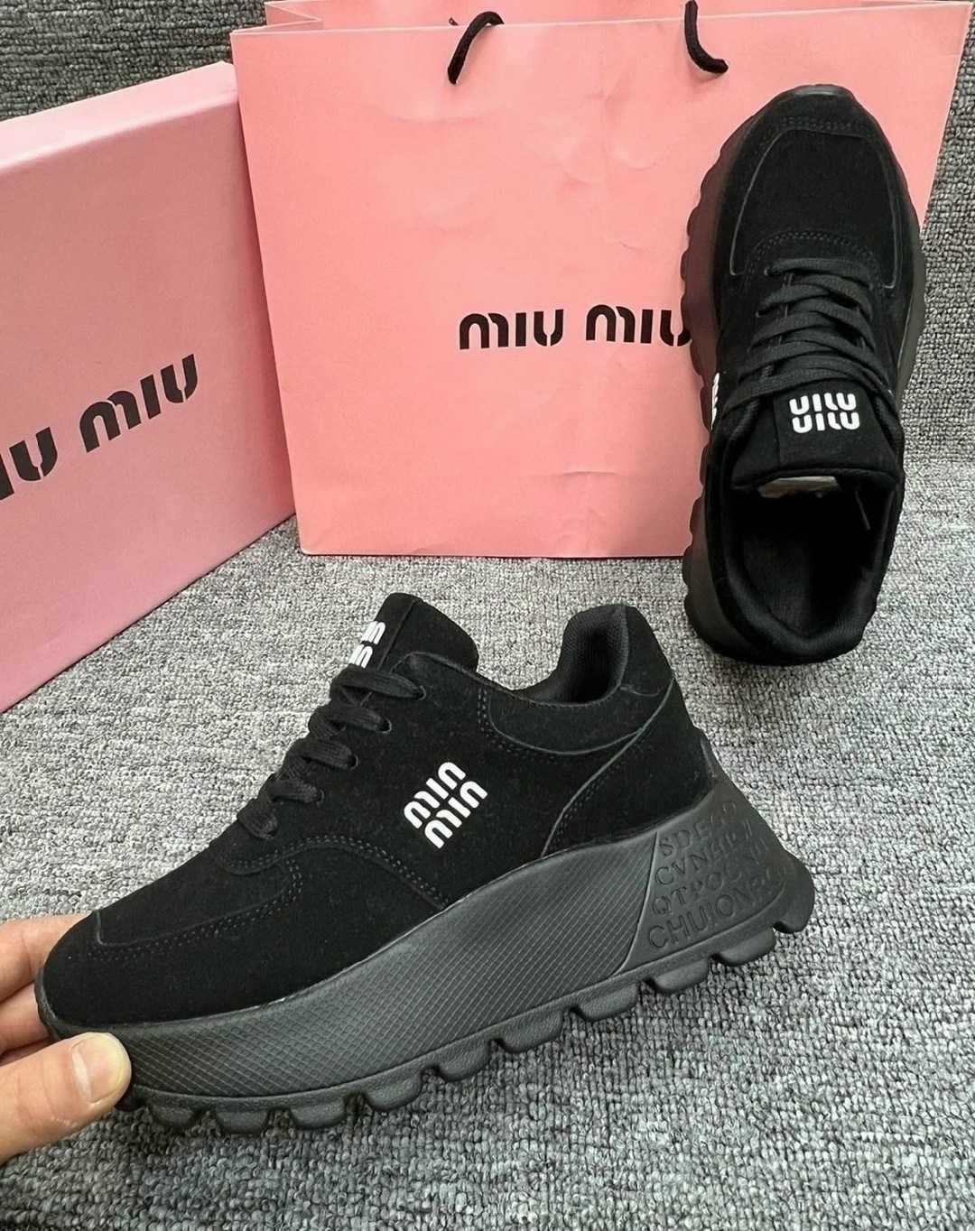 женские кроссовки miu miu,кроссовки женские,,кроссовки модные,кроссовки женские демисезонные