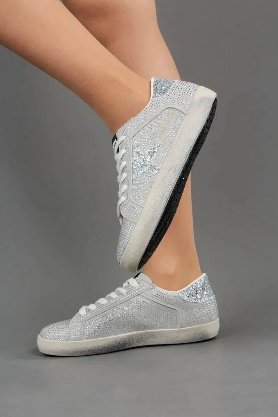 golden goose кеды блестящие,,golden goose кеды super-star с блестками серебристый,кеды golden goose женские,кеды премиата блестящие