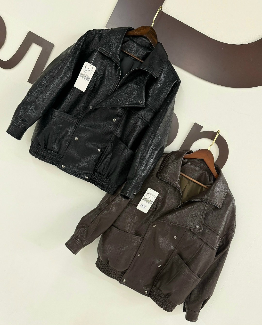 куртка косуха женская из экокожи оверсайз,косуха куртка кожаная удлиненная оверсайз демисезонная ammod 503923089,укороченная куртка оверсайз из искусственной кожи khy черный,кожаная куртка,кожаная кур