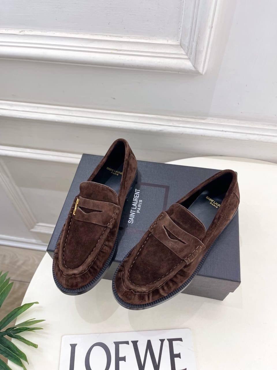 ,лоферы замшевые,мужские лоферы,лоферы коричневые,лоферы loro piana женские