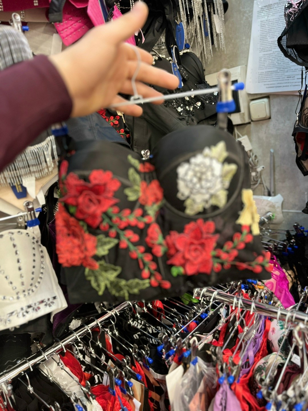 бюстье,нижне бельё женское,бюстье с вышивкой,бюстгальтер бюстье,женские белье