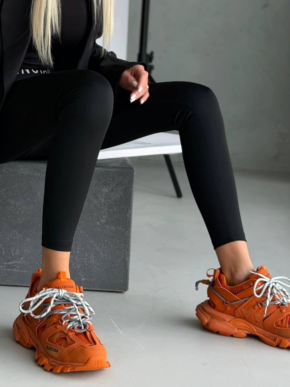 баленсиага трек кроссовки мужские,кроссовки balenciaga track,balenciaga track orange white,balenciaga кроссовки,balenciaga track