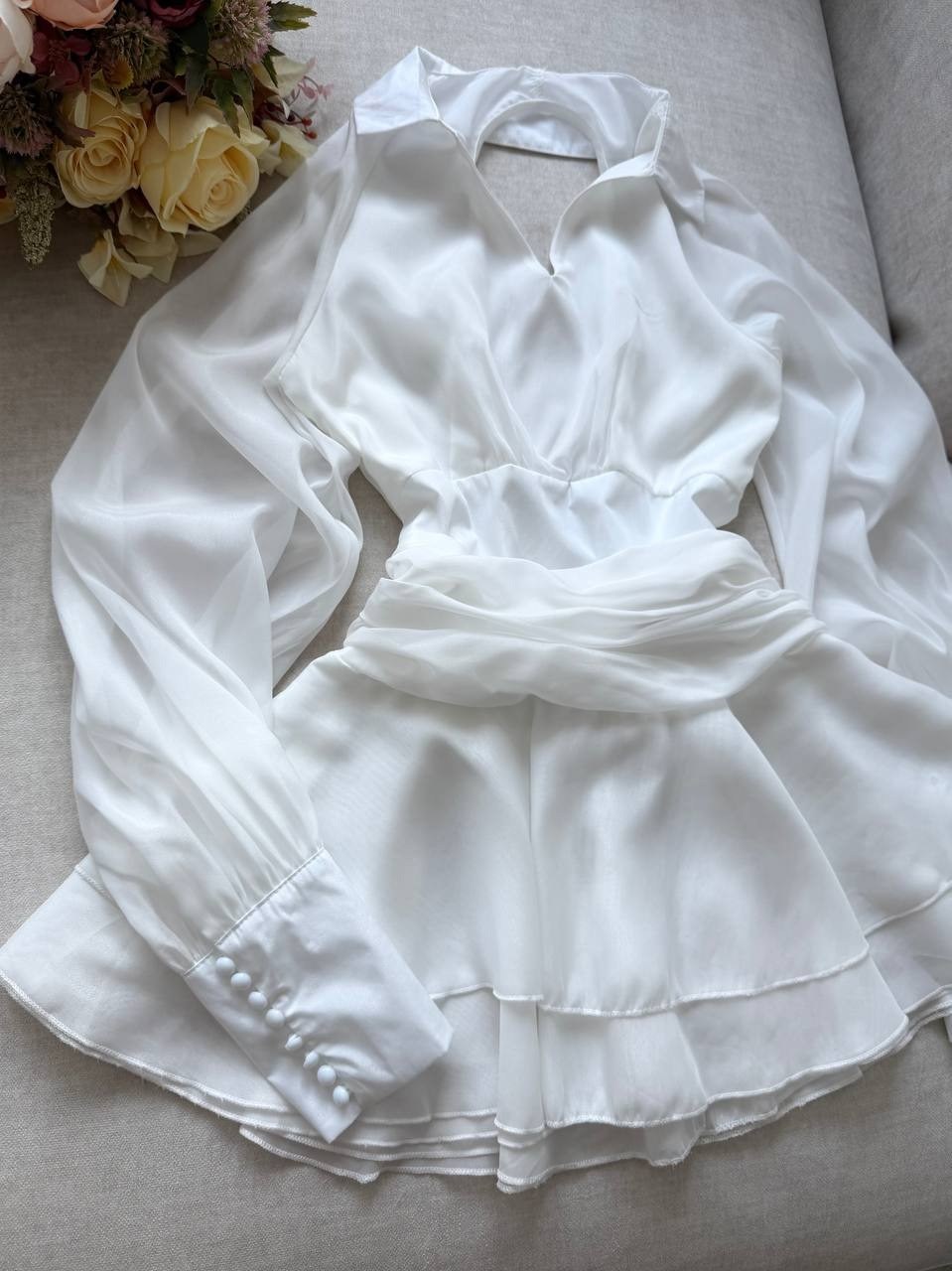 белое мини платье,прозрачная платье,стильные наряды,платье с пышным рукавом,платье стиль