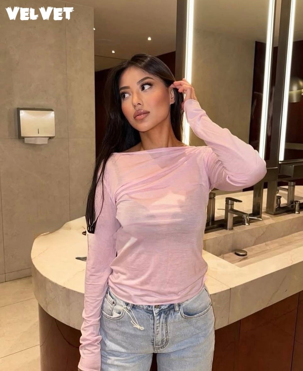 облегающий лонгслив с горлом и открытым плечом angel mood 333243030,лонгслив приталенный с открытым плечом angel mood,лонгслив приталенный с открытым плечом angel mood 333243030,лонгслив приталенный с