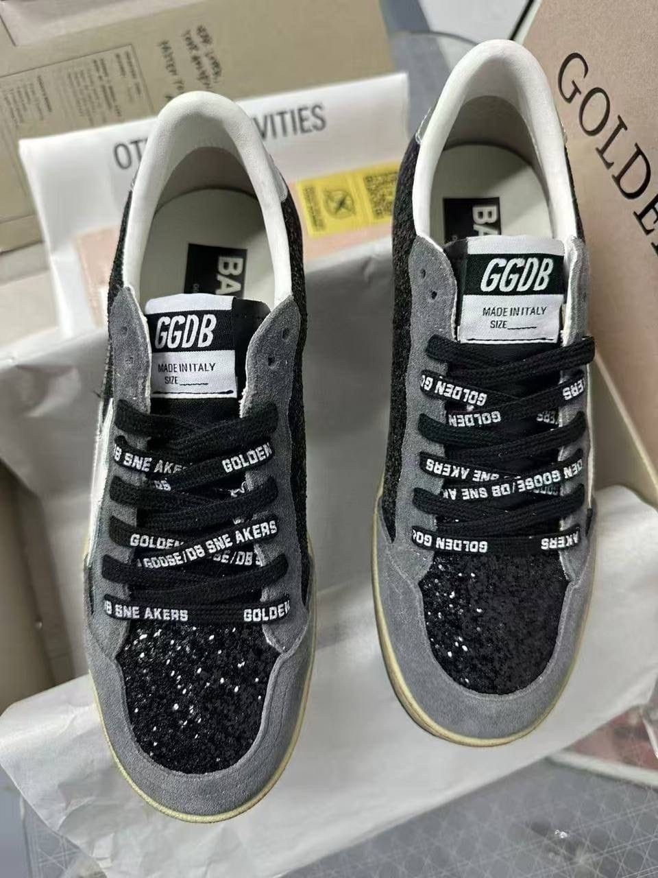 кроссовки golden goose ball star,кеды golden goose,,замшевые кроссовки ball star golden goose черный,кеды super-star с блестками golden goose черный