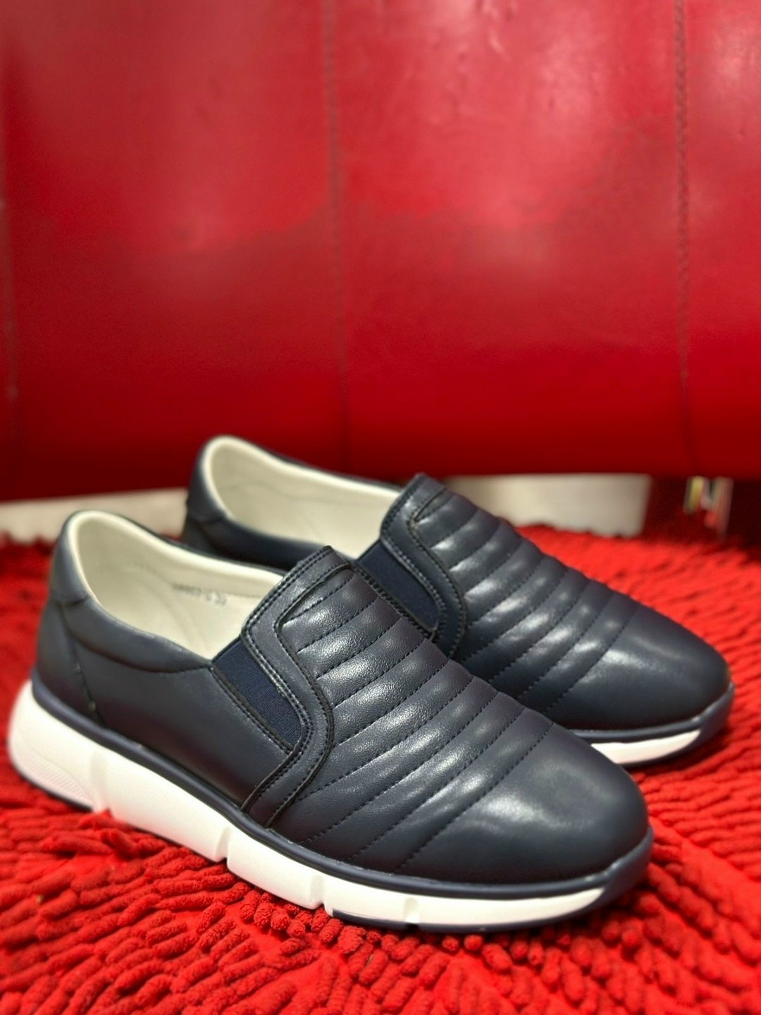 ,мужская ,мужская  кроссовки,повседневная ,слипоны мужские