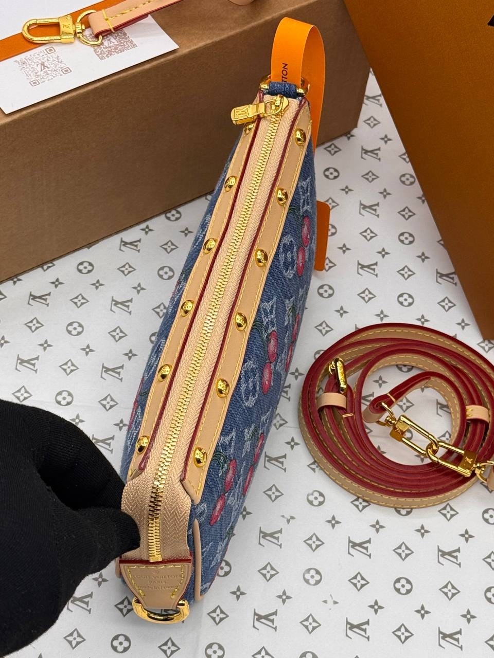 louis vuitton сумка на плечо,louis vuitton женская сумка,louis vuitton сумка,сумка с цепочкой,луи виттон сумка