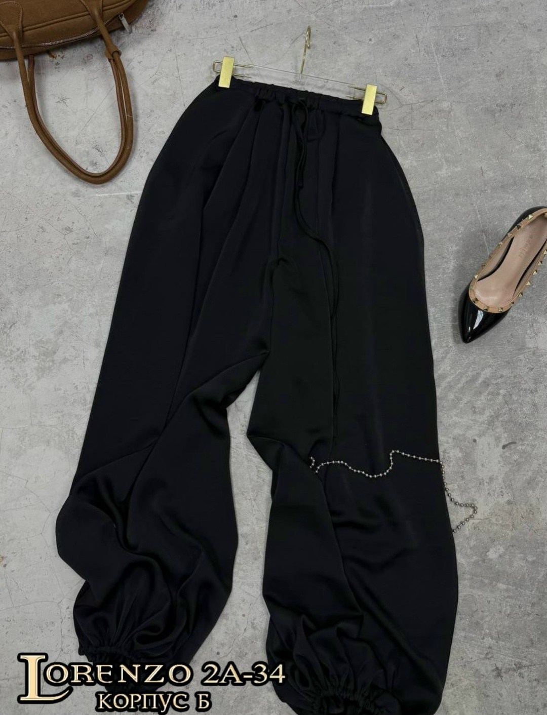 спортивные брюки,штаны модные,штаны брюки,штаны,спортивные штаны