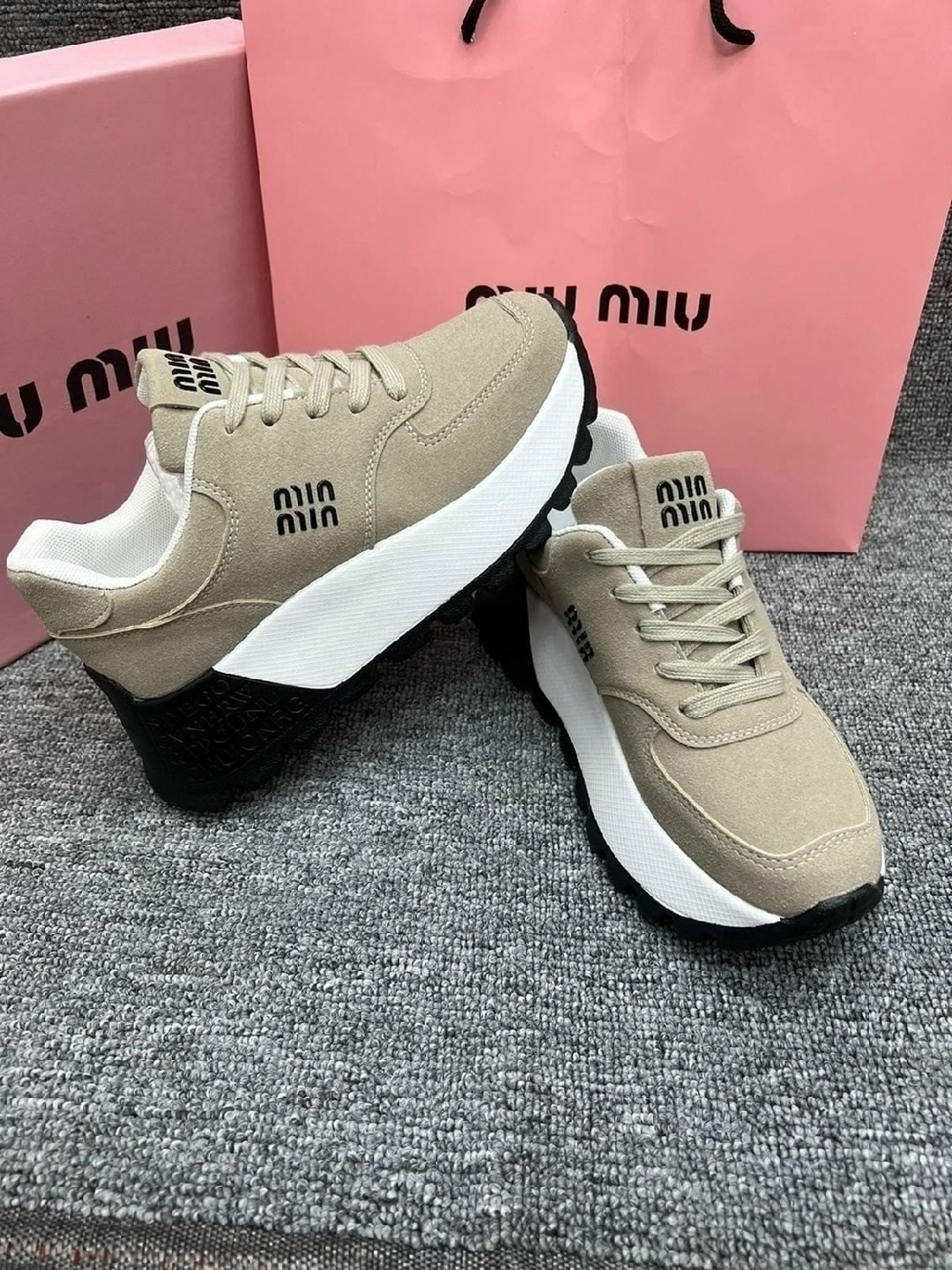женские кроссовки miu miu,кроссовки женские,,кроссовки модные,кроссовки женские демисезонные