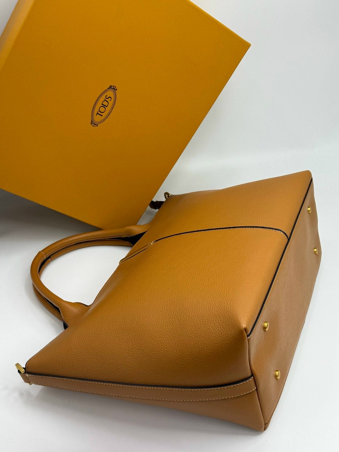 сумка,оранжевая сумка,сумка женские,сумки брендовые оранжевая,классическая сумка