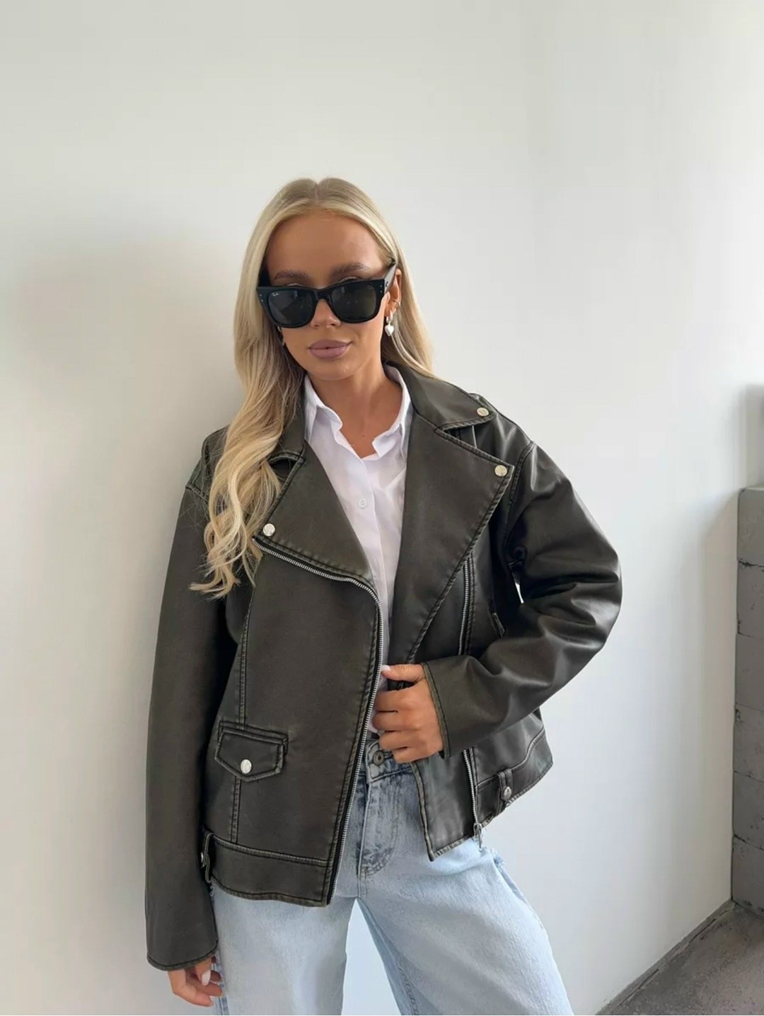 косуха женская куртка кожаная oversize,косуха винтажная кожаная куртка оверсайз aftfbasic,косуха коричневая оверсайз винтажная кожаная куртка aftfbasic,косуха винтажная кожаная куртка оверсайз зеленая