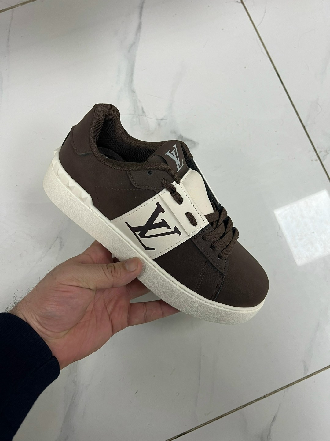 ,кеды луи витон женские,кроссовки луи витон мужские белые,кеды луи виттон,кроссовки louis vuitton