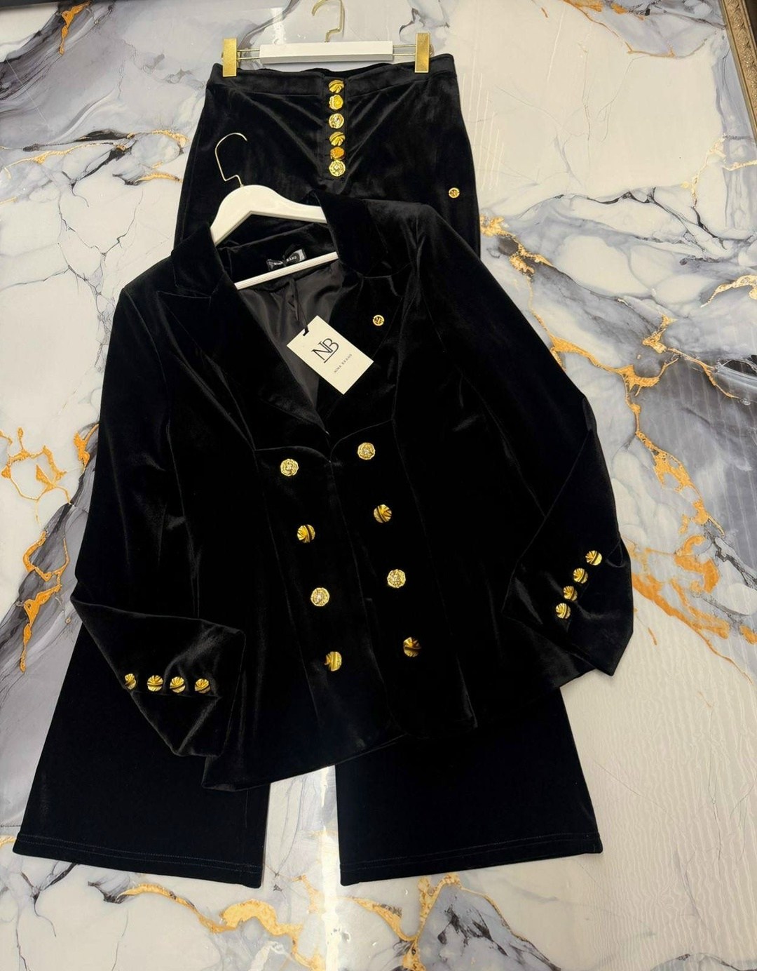 брючный костюм ninele 6032 черный,брючный костюм ninele 6032 синий,брючный костюм 6032 ninele,костюм брючный бархатный ninele цвет черный,брючный костюм нинель шик 6032 черный двойка