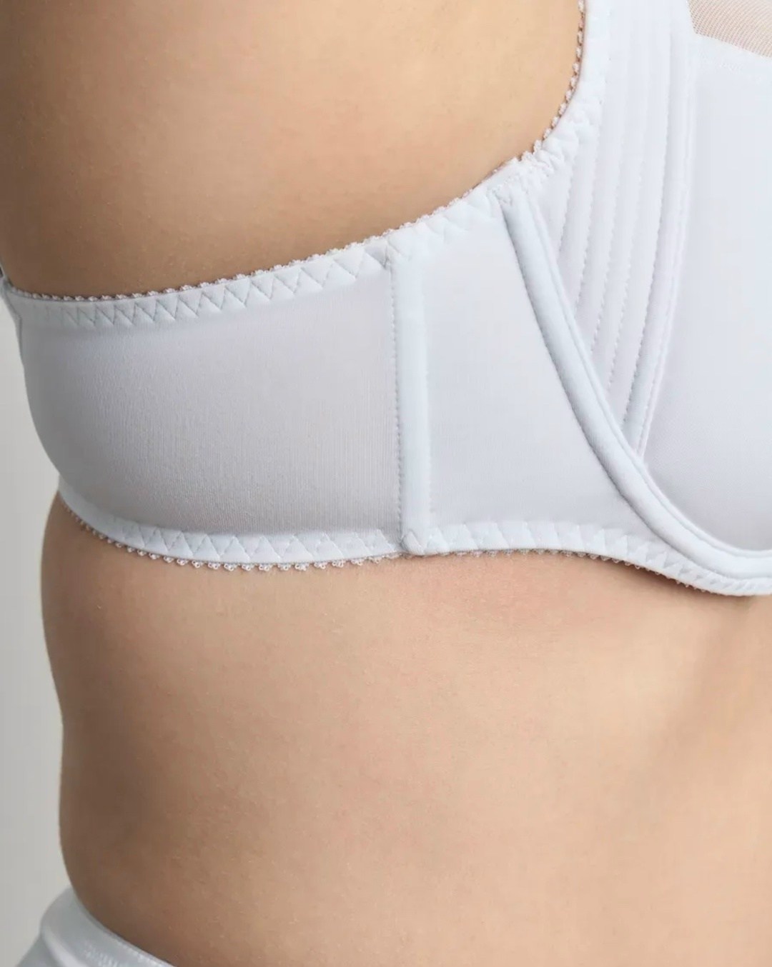 бюстгальтер,бюстгальтер женские,бюстгальтер классика,белый бюстгальтер,модели бюстгальтера