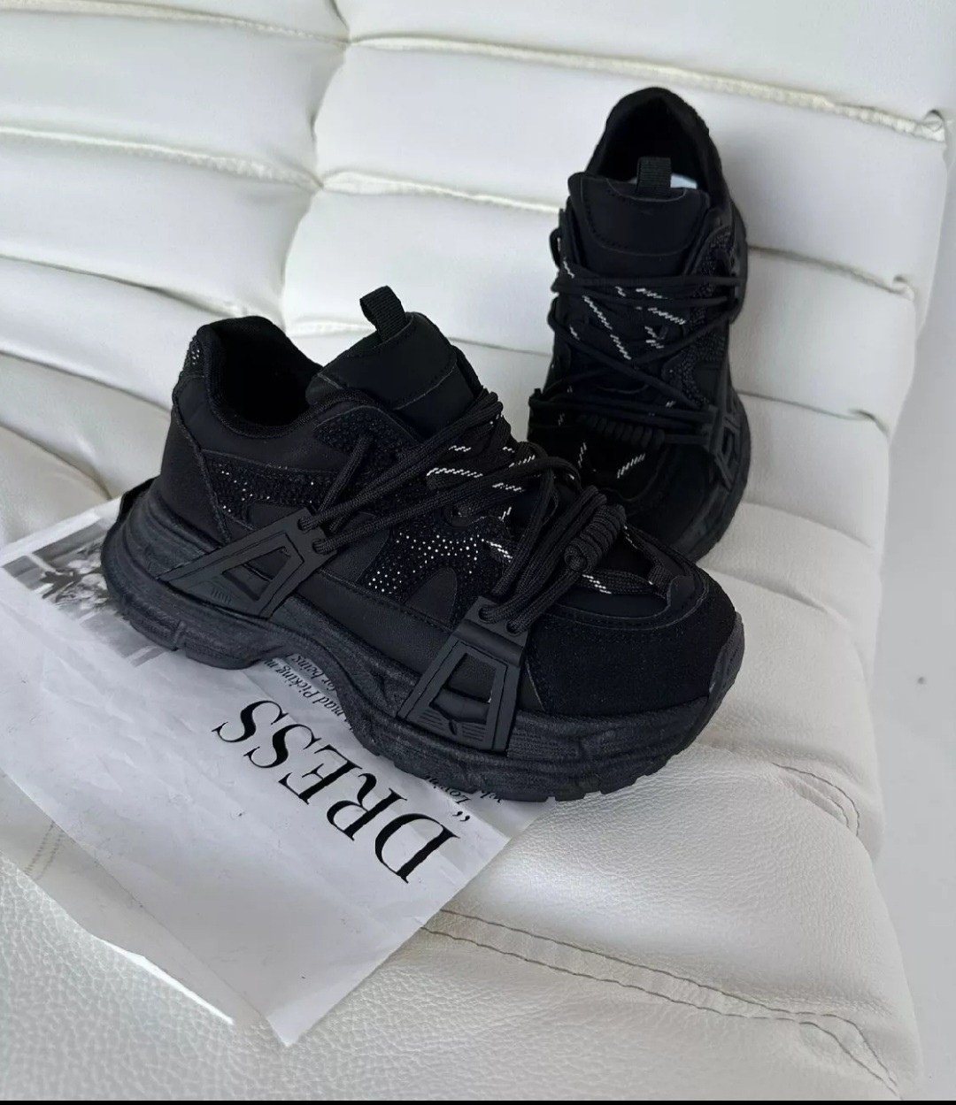 женские кроссовки,черные кроссовки,массивные кроссовки,объемные кроссовки,повседневные кроссовки