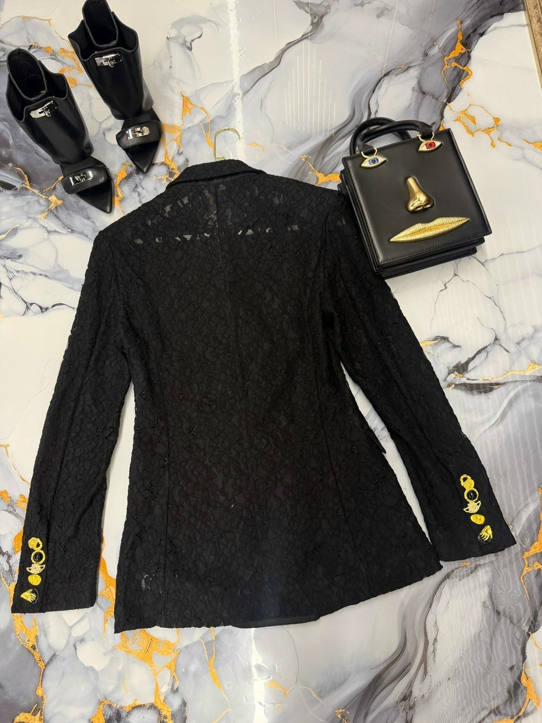 женские костюмы,женский костюм тройка,брючной костюм,двубортный жакет,черный костюм женский